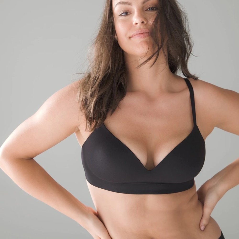 BUNDLE Soma Enbliss Wireless Bras 38D (Black and Pale Sand)
